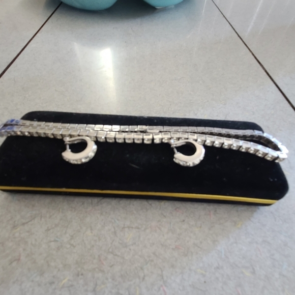 Vintage Dorsons Art Deco Sterling silver and crystal choker & Earings set. - Picture 2 of 15